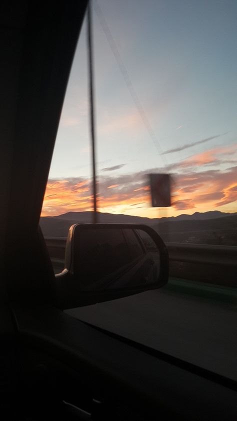 Car Window View Road Trips, View From Car Window, Car Window Aesthetic, View Snapchat, Window Aesthetic, Architecture Photography Buildings, Poster Background, Window View, Post Ideas