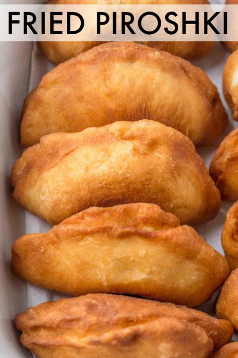 Meat Piroshki Recipe, Piroshky Recipe, Piroshki Recipe, Pasties Recipes, Pierogi Recipe, Russian Dishes, Hand Pie Recipes, Ukrainian Recipes, Homemade Dough