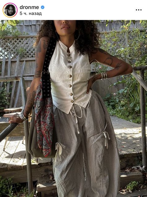 White Vest Outfit, Vest Outfit, White Vest, Funky Fashion, Fashion Fits, May 31, Inspiration Mode, Looks Style, Mode Inspiration