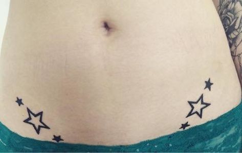 Stars On Waist Tattoo, Star Tattoo Stomach, Hip Stars Tattoo, Star Tattoo On Lower Stomach, Star Hip Tattoo Y2k, Star Tattoo On Waist, Stars On Stomach Tattoo, Star Hip Bone Tattoo, Star Tattoo Pelvis