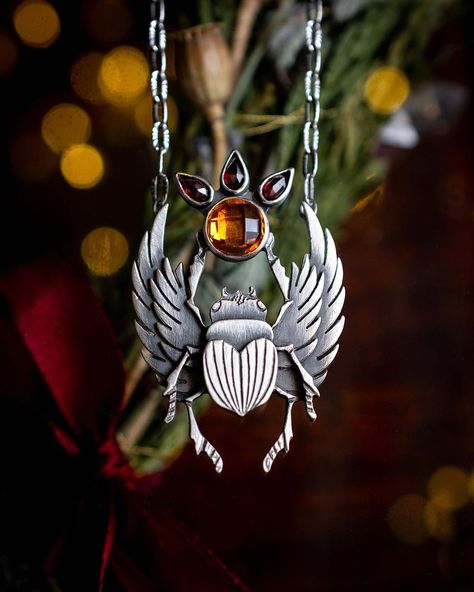 Endeis | Goldsmith on Instagram: “This month I had the honour to create an extra special Scarab necklace with citrine and garnet beams to really emphasise this beastie! It’s…” Scarab Necklace, Chopper, Citrine, Beams, Garnet, To Create, Jewelry Accessories, Novelty Christmas, Christmas Ornaments