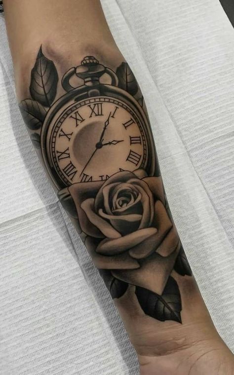 Tato Jam, Time Piece Tattoo, Clock And Rose Tattoo, Watch Tattoo Design, Rose Tattoos For Men, Clock Tattoo Design, Forearm Tattoo Design, Pieces Tattoo, Inspiration Tattoo