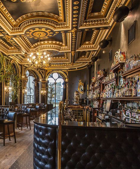 The 9 Best Cocktail Bars in Edinburgh, Scotland Pubs In Edinburgh Scotland, Best Pubs In Edinburgh, Gleneagles Townhouse, Edinburgh Pub, Edinburgh Bars, Scottish Pub, Edinburgh Restaurants, Hen Ideas, Scotland Food