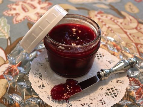 A simple no-cook Freezer Plum Jam recipe is just what you need when you have more plums on hand then you can eat. It Plum Freezer Jam, Plum Jam Recipe, Raspberry Freezer Jam, Refrigerator Jam, Baking Mix Recipes, Plum Jam Recipes, Freezer Jam Recipes, Sugar Free Jam, Plum Recipes