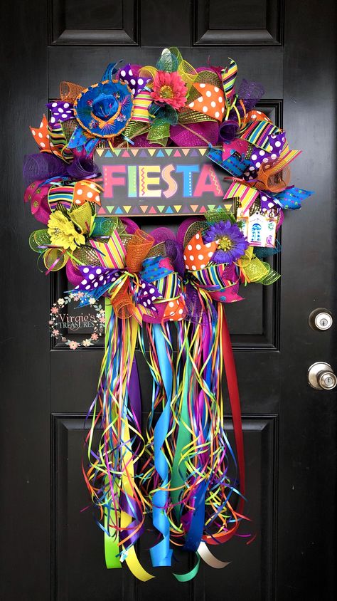 Mexican Wreath, Fiesta Sign, Fiesta Wreath, Mexican Theme Party Decorations, Theme Carnaval, Mexican Birthday Parties, Birthday Fiesta, Mexican Party Decorations, Mexican Fiesta Party