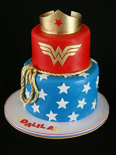 30th B-day Cake!? I think soooooo!!! and it can be GLUTEN FREE!!   Wonder Woman Cake I NEEEEEEEEED this for my birthday Wonder Woman Cake, Wonder Woman Birthday Party, Wonder Woman Party, Wonder Woman Birthday, Fancy Cakes, Fondant Cakes, Pretty Cakes, Creative Cakes, Cute Cakes