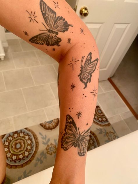 Butterflys Up Leg Tattoo, Butterfly Tattoo Going Up Leg, Leg Tattoos Butterflies, Girly Butterfly Tattoos, Butterfly Tattoo Sleeve, Multiple Butterfly Tattoo, Butterfly Tattoo Thigh, Butterfly Knee Tattoo, Butterfly Leg Tattoo