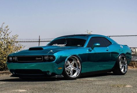 Challenger Wheels, Dodge Challenger Scat Pack, Classic Cars Trucks Chevy, Car Paint Colors, Dodge Charger Hellcat, Custom Sport Bikes, Custom Cars Paint, Dodge Vehicles, Dodge Muscle Cars