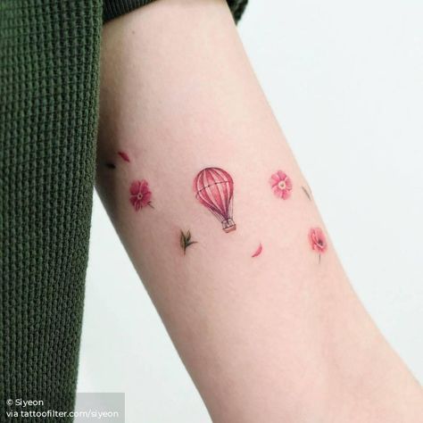 Hot air balloon. Hot Air Balloon Tattoo, Air Balloon Tattoo, Delicate Tattoos For Women, Inner Arm Tattoos, Balloon Tattoo, Delicate Tattoo, Tatuaje A Color, Sister Tattoos, Little Tattoos