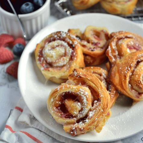 Monte Cristo Pinwheels - Recipes, Tasks & Tools Monte Cristo Pinwheels, Pinwheels Recipes, Monte Cristo Sandwich, Deli Turkey, Pinwheel Recipes, Deli Ham, Crescent Dough, Deli Meats, Crescent Roll Dough