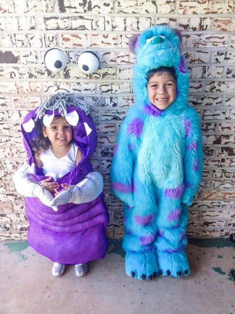 35 Creative Halloween Costumes Siblings Can Rock Together Halloween Costumes Siblings, Best Toddler Halloween Costumes, Brother Sister Halloween Costumes, Sibling Costumes, Sister Halloween Costumes, Family Themed Halloween Costumes, Sibling Halloween Costumes, Mom Halloween Costumes, Childrens Halloween Costumes