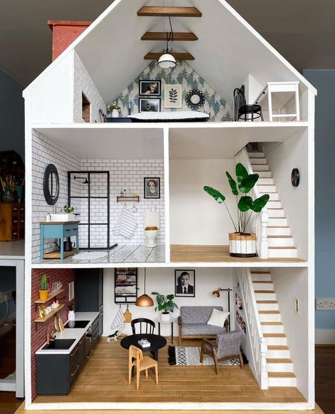 Dollhouse Rehab, Farmhouse Dollhouse, Diy Barbie House, Dollhouse Design, 3d Floor Plans, Modern Dollhouse Furniture, Doll House Plans, Mini Doll House, Doll House Crafts