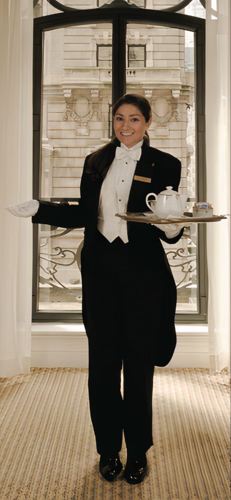 Tuxedo Aesthetic Female, Tuxedo Aesthetic, Androgynous Clothing, Tuxedo Outfit, Butler Outfit, Official Dress, Aesthetic Female, Official Dresses, Androgynous Outfits