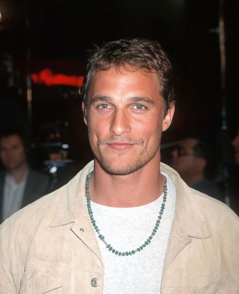 Matthew McConaughey appreciation post 🤘🏽 #matthewmcconaughey #movies #actors #cinema #hollywood Matthew Mcconaughey Hair, Matthew Mcconaughey 90s, Mathew Maconohay, Matthew Mc, Weekend Fits, Men's Hairstyles, Very Short Hair, Matthew Mcconaughey, Appreciation Post