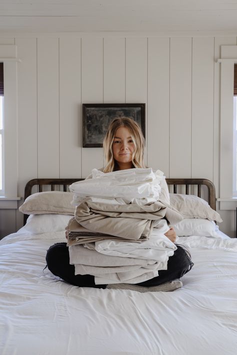 I tested luxury sheets from Boll & Branch, Brooklinen, Cozy Earth, and Quince to see which sheets are best. Bed sheet reviews. Which sheet fabric is best? Cotton percale, sateen, bamboo, and linen sheets I love. The softest sheets you'll find. Bed sheets for hot sleepers. Bed sheets for cold sleepers. Budget friendly sheets I love. | Nadine Stay #bedsheets #sheets #luxurysheets #sheetreview #bedding #beddingbrands Brooklinen Bedding, Popular Bedding, Bed Sheets Online, Boll & Branch, Linen Comforter, Hotel Sheets, Bedroom Updates, Best Sheets, Bamboo Bedding