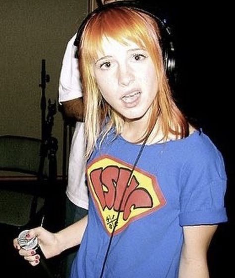 Hayley Williams 2007 Hair, Hayley Williams Pfp, Young Hayley Williams, Hayley Williams Icons, 2000s Emo Aesthetic, Never Shout Never, Zac Farro, Hayley Wiliams, Haley Williams