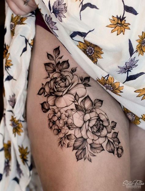 Hydrangea Tattoo, Flower Thigh Tattoos, Thigh Tattoo Designs, Foot Tattoos For Women, Tattoos For Women Flowers, Flower Tattoo Sleeve, Rose Tattoo Design, Thigh Tattoos Women, Unique Tattoo Designs