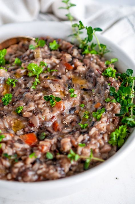 Vegetable Wild Rice Risotto - Whisk up this creamy wild rice risotto chock full of veggies in just 30 minutes! From aberdeenkitchen.com #vegetalbe #wildrice #risotto #Italian #creamy #dinner #sidedish #spring #recipe #onepot #dutchoven #skillet Creamy Wild Rice, Roasted Potato Salad, Rice Risotto, Wild Rice Pilaf, Roasted Potato Salads, Roasted Potato, Spring Recipe, Roasted Red Potatoes, Rice Pilaf