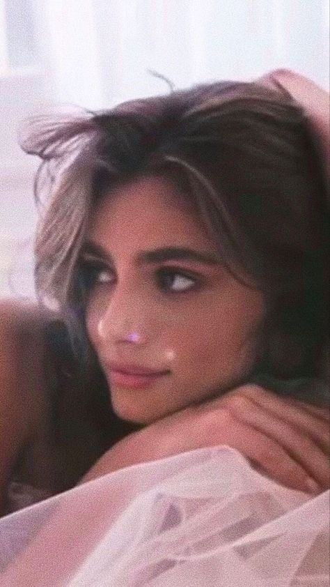 Taylor Hill Selfie, Selene Anderson, Taylor Hill Aesthetic, Taylor Hills, God Of Pain Rina Kent, Annika Volkov, God Of Pain, Brunette Aesthetic, Taylor Marie Hill