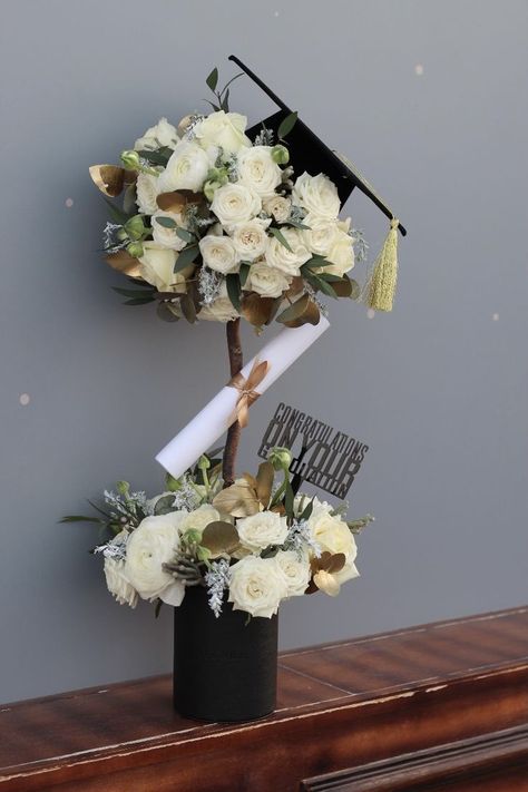 Flower graduation cap