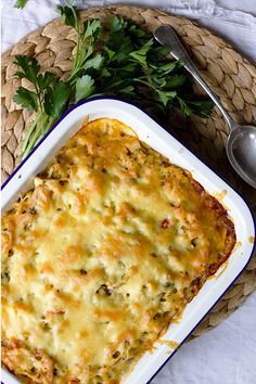 #RecipeoftheDay: Chicken Mornay Bake by koahcook - "The combination of flavours are beautiful. It was easy to make, filling and made quite a lot." - new_to_cooking Turkey Mornay, Chicken Mornay Recipe, Chicken Mornay, Dinner Ideas Chicken, Aussie Recipes, Pasta Bakes, Cooked Chicken Recipes, Chicken Bake, Cooked Chicken