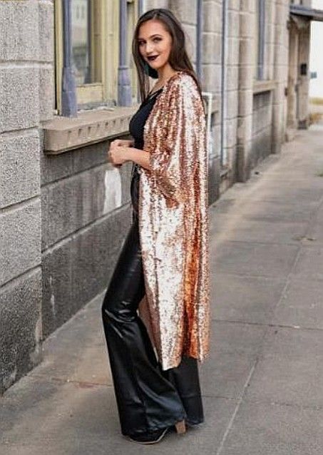 Sequin Kimono Outfit, Black Kimono Outfit, Duster Outfit, Gold Kimono, Gold Sequin Jacket, Sequin Duster, Sequin Kimono, Kimono Outfit, Hot Pink Tops