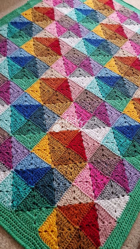 Crochet Two Tone Solid Square Blanket [Free Video Tutorial & Written Pattern!] — Hooked by Robin Crochet Squares Afghan Blanket Patterns, Multi Color Crochet, Three Colour Granny Square, Two Color Block Crochet Blanket, Two Tone Crochet Blanket, Scrap Yarn Blanket Crochet, Color Block Crochet Blanket, Colorblock Crochet Blanket, Crochet Blanket Block Colour