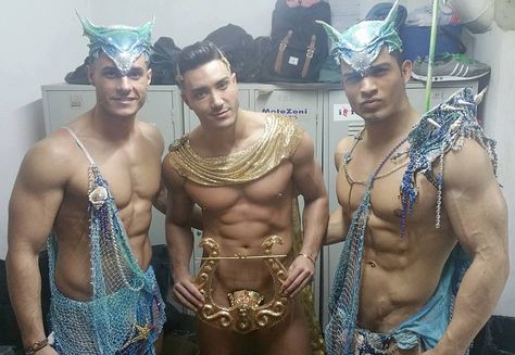 Mermaidcore Men, Posiden Costume, Poseidon Cosplay, Poseidon Costume, Merman Costume, Ideas Disfraz, Ancient Greek Clothing, Gay Costume, King Neptune