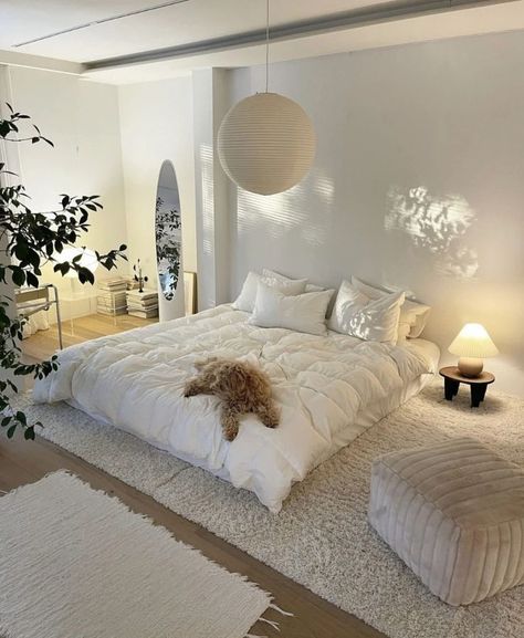 White Bed, Redecorate Bedroom, Apartment Decor Inspiration, Room Makeover Bedroom, Room Makeover Inspiration, Apartment Inspiration, Room Inspiration Bedroom, Room Ideas Bedroom, Apartment Room