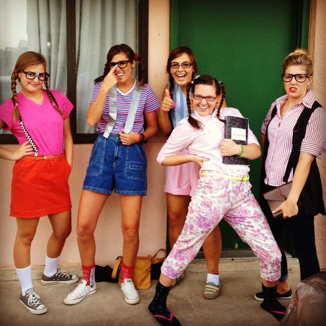 80s Halloween Costumes For Women, Nerd Costume Diy, Nerd Costumes, High School Cliques, Nerdy Kid, 80s Halloween Costumes, Nerd Costume, School Costume, Nerd Outfits