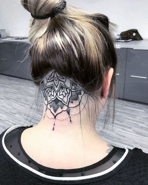 Undercut Tattoos, Tattoo Daruma, Tattoo Costillas, Tattoo Ink Colors, Nape Tattoo, Heather Moss, Monami Frost, Tattoo Neck, Undercut Designs