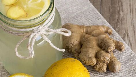 Ginger Detox Water, Lemon Ginger Water, Lemon Shots, Parasite Cleanse, Master Cleanse, Ginger Drink, Ginger Water, Nutrition Sportive, Ginger Benefits