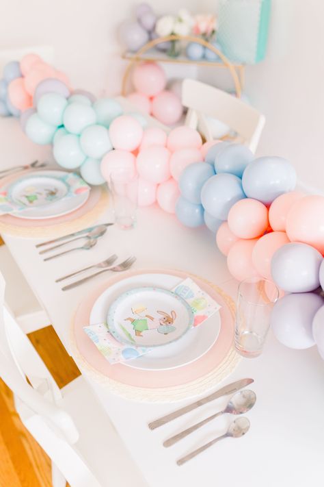 Kids Party Desserts, Easter Dessert Table, Easter Table Decor, Easter 2023, Easter Table Settings, Easter Party Decor, Bunny Party, Party Table Settings, Easter Tablescapes