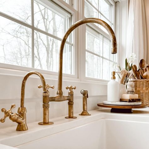 Kitchen faucets