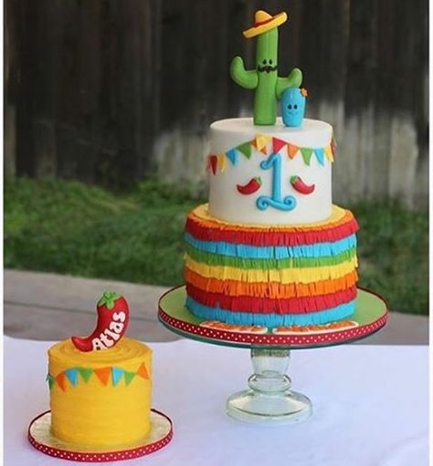 #fiesta #fiestaparty #fiestacake #fiesta1stbirthday Mexican Theme Cake, Boy Mexican, Mexican Cake, Mexican Birthday Parties, Fiesta Cake, Cake Boy, Fiesta Birthday Party, Mexican Birthday, Fiesta Theme Party