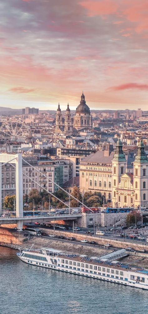 Budapest Wallpaper, Budapest City, Most Beautiful Wallpaper, Great Backgrounds, Full Hd Wallpaper, Beautiful Moon, City Wallpaper, City Landscape, City Photography