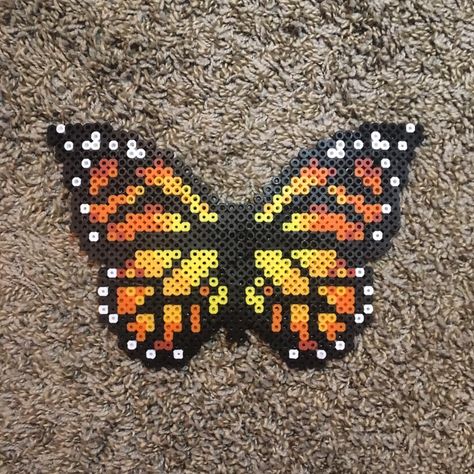 Moth Perler Bead Patterns, Perler Beads Butterfly, Butterfly Hama Beads, Butterfly Perler Beads, Butterfly Perler Bead Pattern, Perler Bead Butterfly, Melty Bead Designs, Melt Beads Patterns, Modele Pixel Art