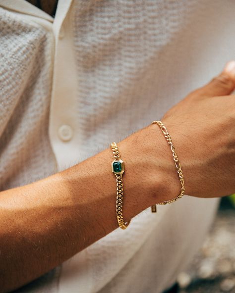 Emerald Bracelet For Men, Guys Bracelets, Guy Jewelry, Create Board, Simple Tattoos For Guys, Mens Jewellery, Mens Silver Jewelry, Baby Krishna, Mens Gold Bracelets