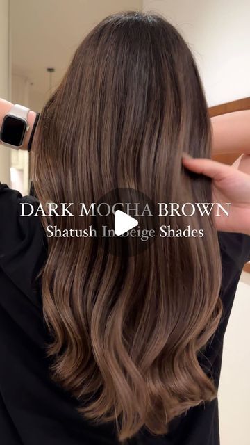 8,092 likes, 83 comments - dwcreativegroup a November 14, 2023: "Dark Mocha Brown 🐻🤎 SHATUSH in Beige shades ✨ See how we created a blend of brown with subtle transitions of SHATUSH highlights 🔝 Thanks to this technique, the highlights are placed below the roots, giving the color a very natural look 🫶🏻 #beige #brownhaircolor #hairhighlights #shatushhair #hairdone #hairtutorial #hairtrends #beigebrown 
________________________________________________________________________
Dark Mocha Brown Rich Brown Hair Gloss, Best Hair Color For Cool Toned Skin, Cool Vs Warm Brown Hair, Asian Brown Balayage, Mocha Brown Highlights, Hair Color Caramel Highlights, Smokey Brown Hair, Shatush Hair, Warm Brown Hair Color