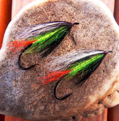 Fly Tying Vises, Steelhead Fishing, Alaska Salmon, Hair Wings, Homemade Fishing Lures, Trout Fishing Tips, Steelhead Flies, Fly Fishing Flies Pattern, Atlantic Salmon