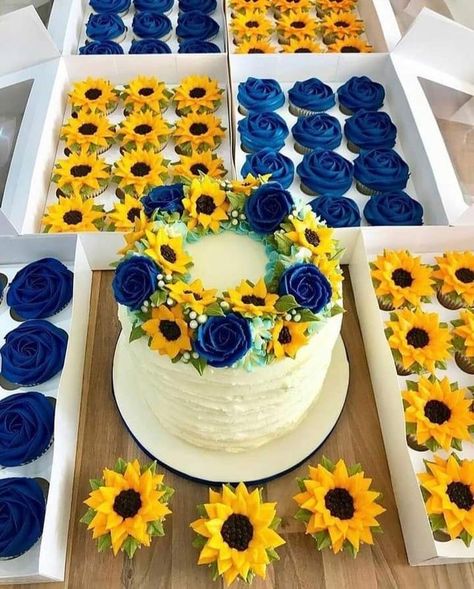 Cupcake Creme, Sunflower Wedding Cake, Sunflower Cupcakes, Sunflower Wedding Decorations, Rustic Sunflower Wedding, Sunflowers And Roses, Sunflower Baby Showers, Sunflower Themed Wedding, Buttercream Flowers