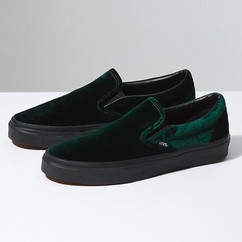 Velvet Slip-On Sneaker Plug, Shoe Closet, Eclectic Style, Vans Classic, Skate Shoes, Vans Shoes, Shoe Collection, On Shoes, Slip On Shoes