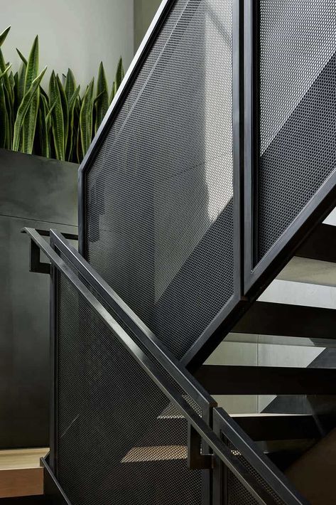 A beautifully reimagined home in Minnesota nestles into a cloud forest Hogwire Stair Railing, Modern Exterior Stair Railing, Modern Exterior Handrail, Staircases Modern, Handrails For Stairs, Exterior Handrail, Stairs Canopy, Steel Staircase, Steel Balustrade