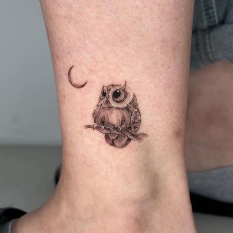 140 Owl Tattoos: Meanings, Styles and Ideas | Art and Design Owl Tattoo Back, Baby Owl Tattoos, Traditional Owl Tattoos, Owl Tattoo Sleeve, Animal Tattoos For Women, Cute Owl Tattoo, Cute Animal Tattoos, Owl Tattoo Design, Tasteful Tattoos