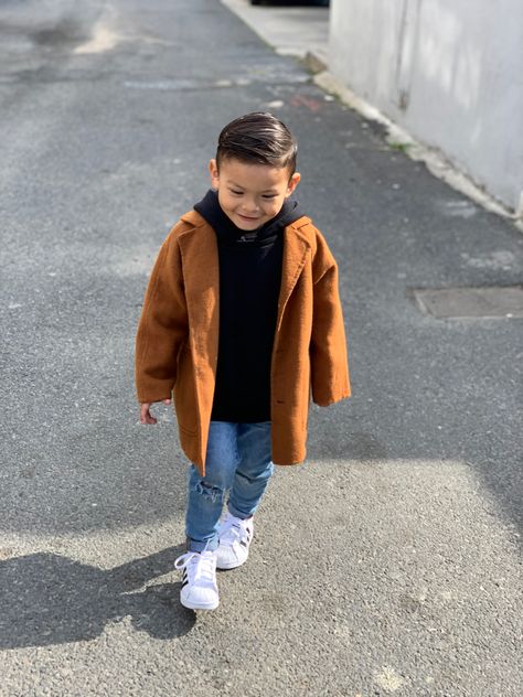 Boys Autumn Outfits, Stylish Kids Outfits Boys, Toddler Winter Outfits Boy, Boys Fall Fashion 2024, Baby Boy Autumn Outfits, Kids Winter Outfits Boys, Kids Christmas Outfits Boys, Kids Fashion Boy Toddler, Toddler Autumn Outfits Boy