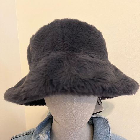 Faux Fur Bucket Hat Zara Kids Baby, Zara Hats, Zara Fall, Cat Ears Hat, Fur Bucket, Faux Fur Bucket Hat, Fur Bucket Hat, Girls Winter Hats, Crochet Knit Hat