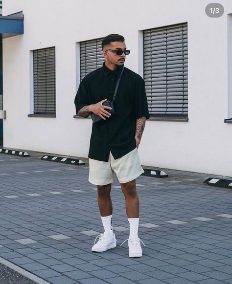 Outfit Oversize Hombre, Casual Mens Outfits, Streetwear Basics, Mens Street Style Summer, Mens Shorts Outfits, Classy Outfits Men, Mens Summer Outfits, Mens Casual Outfits Summer, Fall Outfits Men