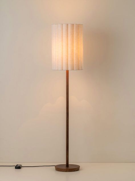 Introducing the Folia floor lamp, a stunning blend of walnut wood and scalloped natural linen that brings elegance to any room. Crafted by Lights & Lamps Inc in the USA, this lamp combines timeless design with quality craftsmanship. Linen Pendant, Linen Design, Floor Lamp Bedroom, Charred Wood, Lamp Floor, Wood Floor Lamp, Modern Lighting Design, Floor Lamp Design, Wood Lamps