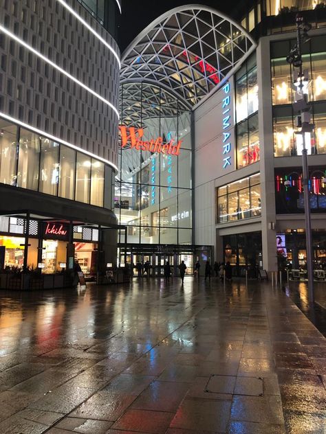 Stratford London, Road Trip Uk, King's College London, City Life Photography, London Vibes, Building Aesthetic, London Dreams, Liverpool Street, London Baby