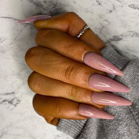 🌙✨ LUNAR FALSE NAILS on Instagram: “P I N K • S P A R K L E 💓 pictured: XL Stiletto ⚡️ £6.99 + Free Delivery 🦋 Link in Bio / Dm me to order” Nails Pink Glitter, Sparkle Gel Nails, Custom Press On Nails, Long Stiletto, Nail Remover, Nail Sets, Nail Photos, Nail Ring, Nail Styles